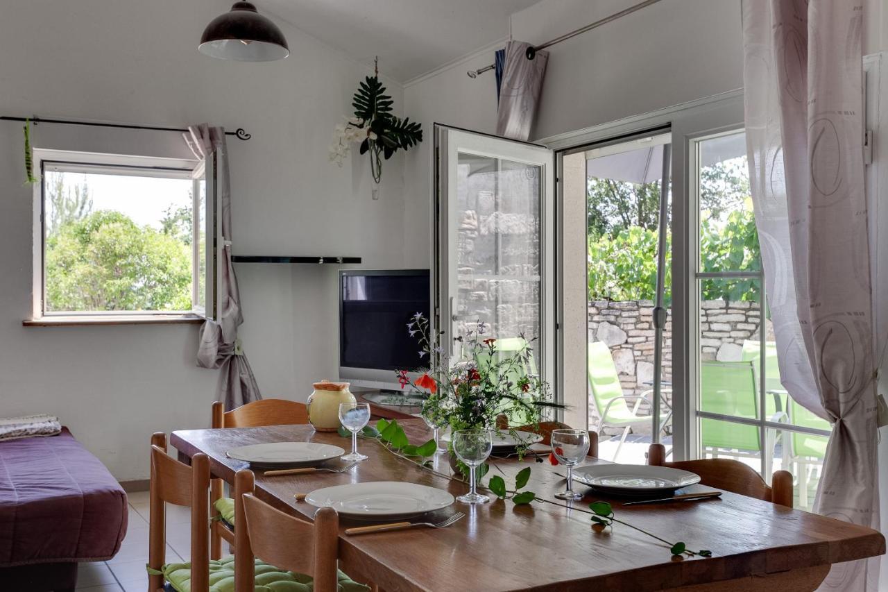 Apartments La Vieille Source แซ็ง-มาร์แต็ง-ดิอาร์เดช ภายนอก รูปภาพ